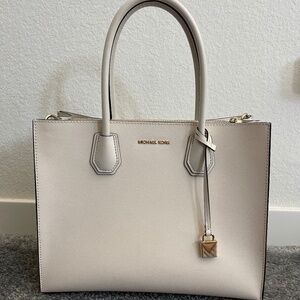 MK Purse